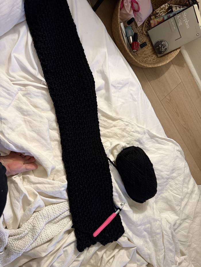 Black Shrug
